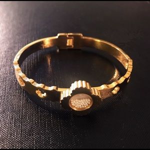 18K Gold Plated Stainless Steel Floral Bracelet